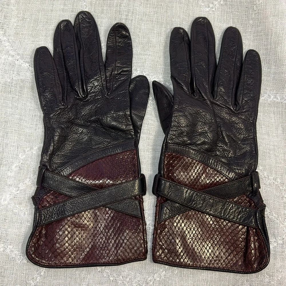 Handmade snake skin and natural leather soft buttery gloves